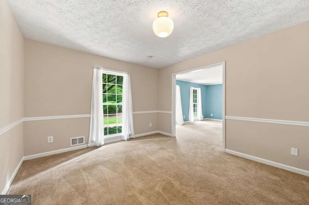 1599 Rangewood DR SW Lilburn, GA 30047
