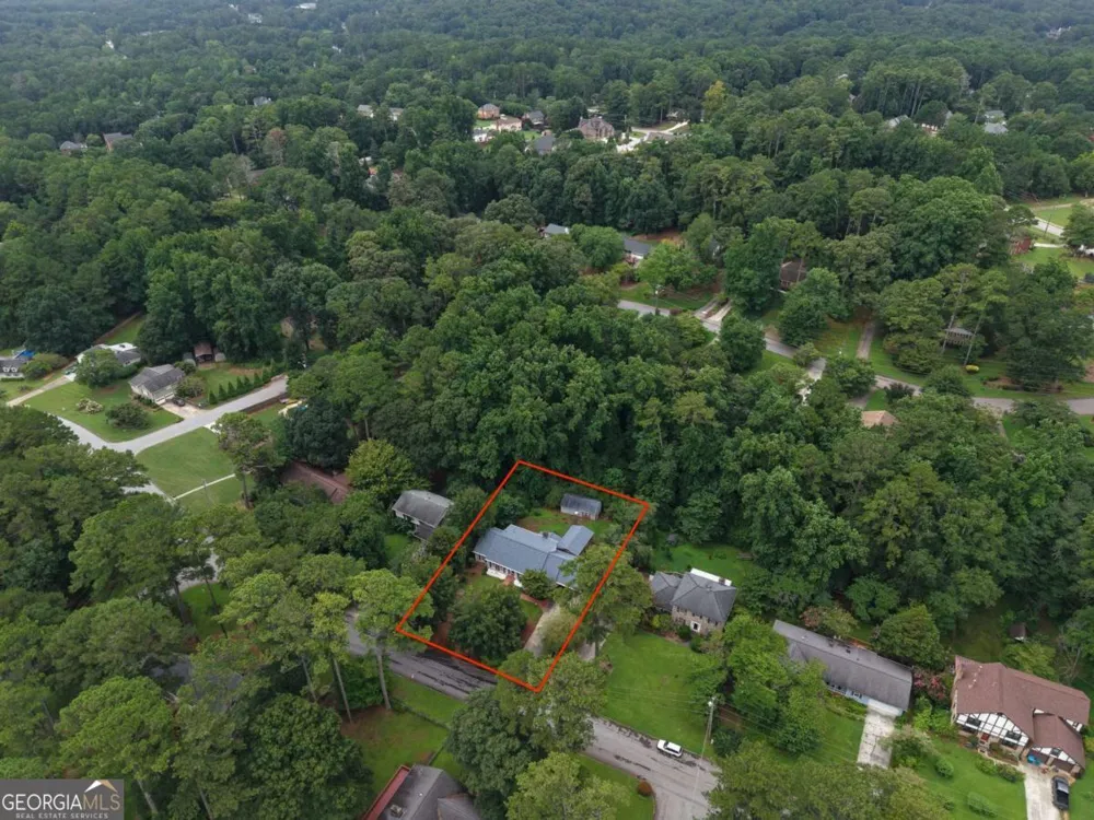 1599 Rangewood DR SW Lilburn, GA 30047