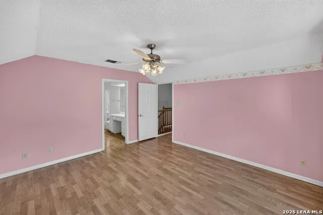 84 Granburg Circle San Antonio, TX 78218