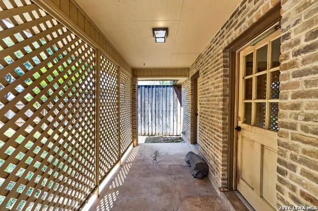 84 Granburg Circle San Antonio, TX 78218