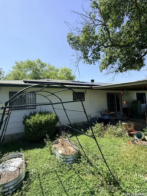 523 SOLAR DR San Antonio, TX 78227