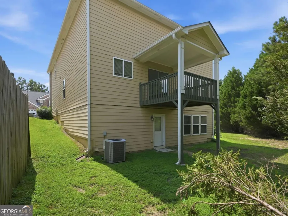2828 Farmstead CT Grayson, GA 30017