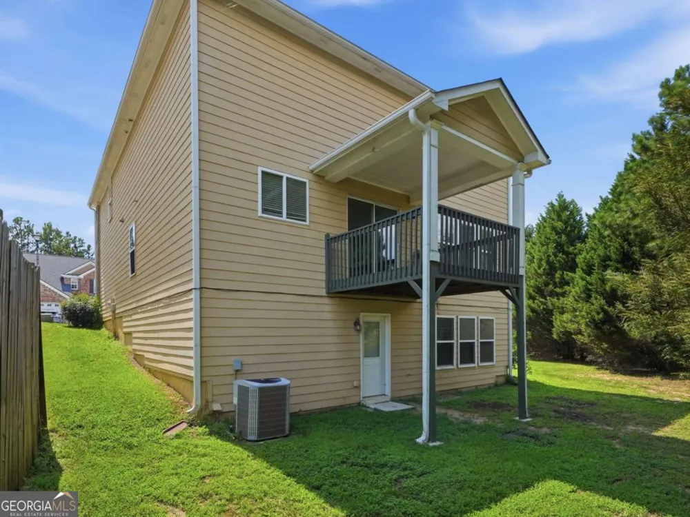 2828 Farmstead CT Grayson, GA 30017