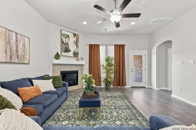 3611 TEXEL LN Pflugerville, TX 78660