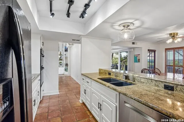 16725 Windjammer Helotes, TX 78023