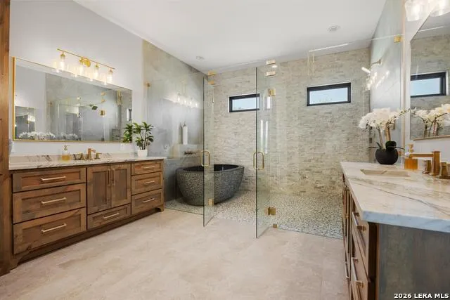 305 Big Sky Ct Blanco, TX 78606