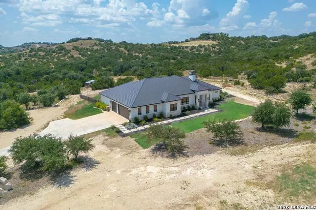 305 Big Sky Ct Blanco, TX 78606
