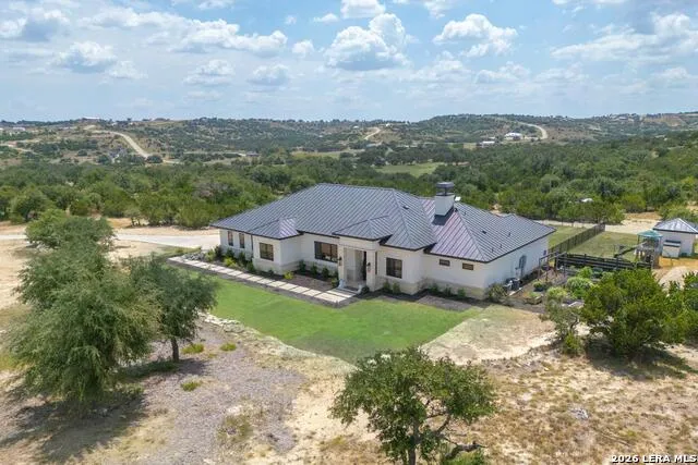 305 Big Sky Ct Blanco, TX 78606