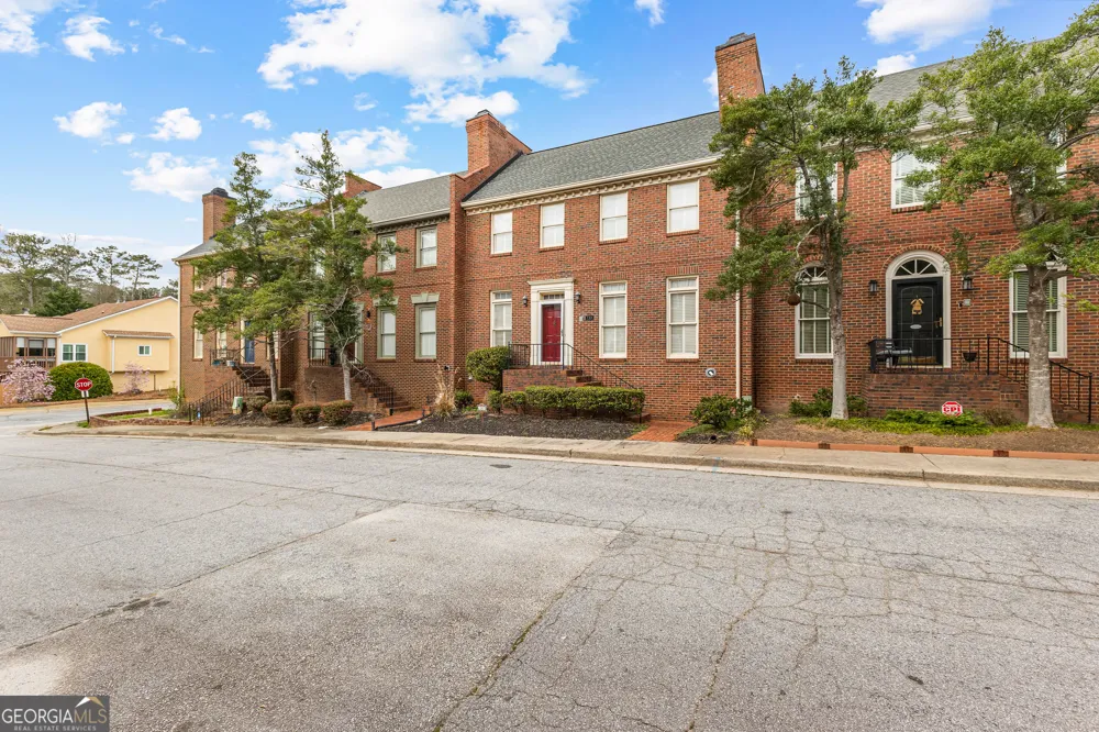 180 Habersham PL Fayetteville, GA 30214