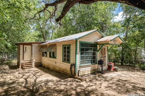 286 RIVERVIEW TER