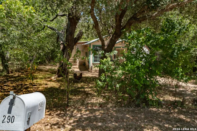 286 RIVERVIEW TER Seguin, TX 78155
