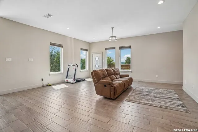 757 CANYON BND Canyon Lake, TX 78133