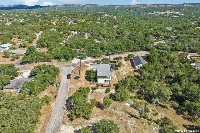 757 CANYON BND Canyon Lake, TX 78133