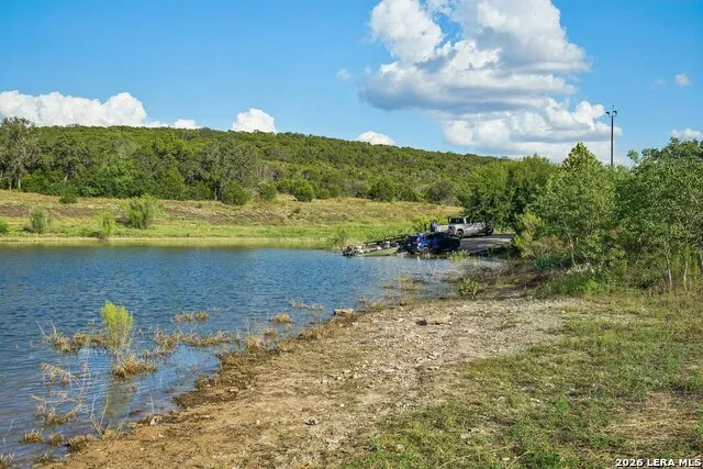 757 CANYON BND Canyon Lake, TX 78133