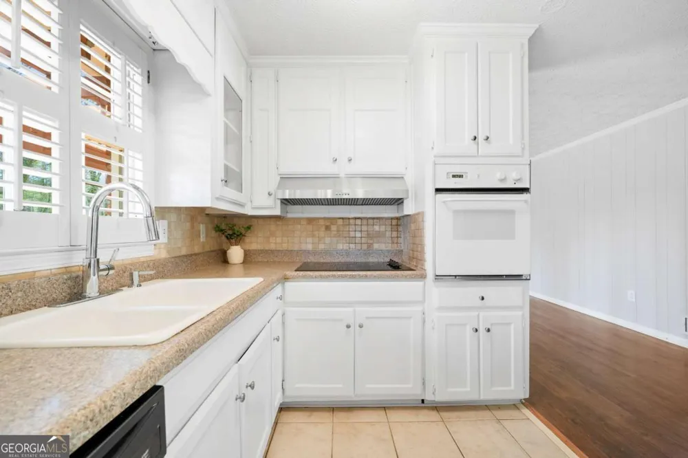 155 King David DR Lilburn, GA 30047