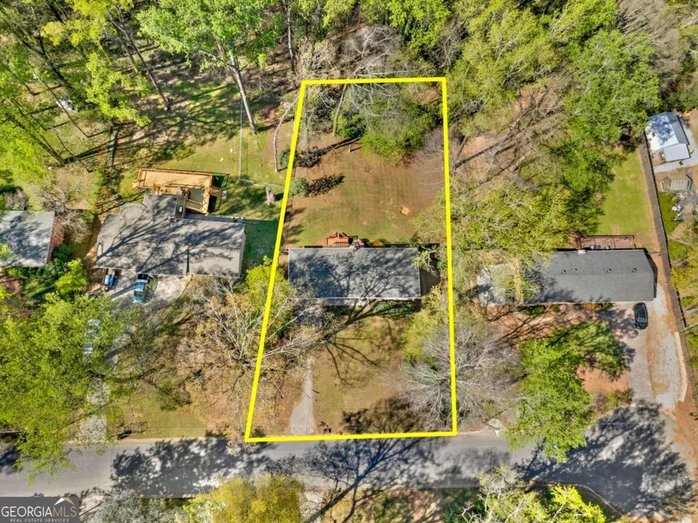 155 King David DR Lilburn, GA 30047