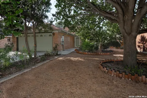 1674 LANTANA CIR