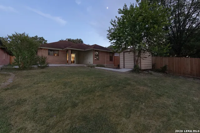 1674 LANTANA CIR New Braunfels, TX 78130