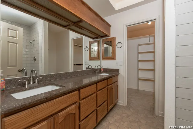 1674 LANTANA CIR New Braunfels, TX 78130
