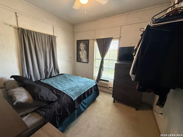 153 Park Bandera, TX 78003