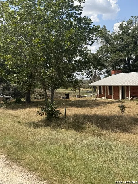 415 SE MAIN ST Stockdale, TX 78160
