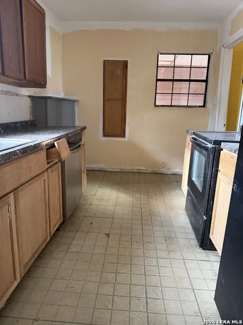 415 SE MAIN ST Stockdale, TX 78160