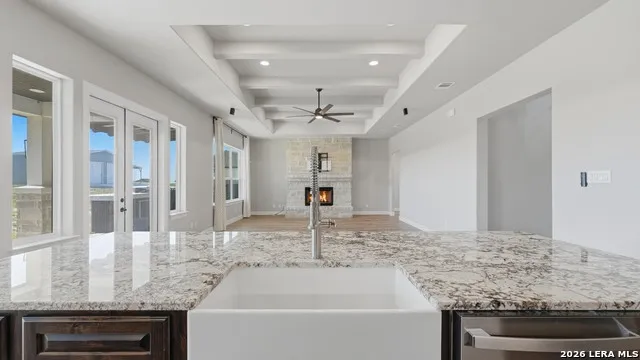 125 VALLEY VIEW DR La Vernia, TX 78121
