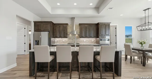 125 VALLEY VIEW DR La Vernia, TX 78121