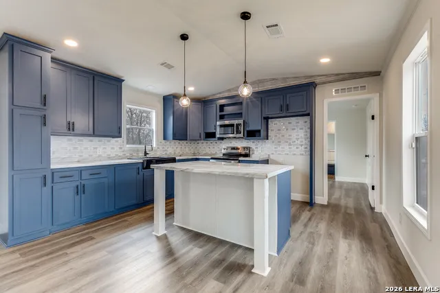 23403 Hickory Pass San Antonio, TX 78264