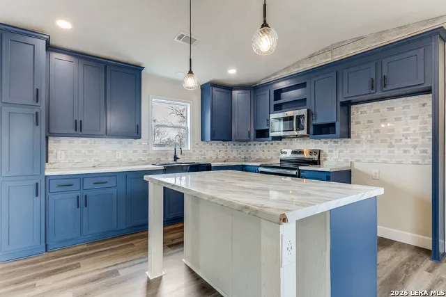 23403 Hickory Pass San Antonio, TX 78264