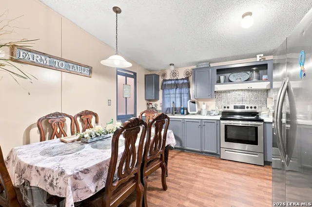 80 Michael Rd Poteet, TX 78064