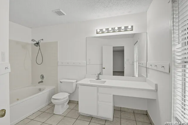 10002 SUNSET PL San Antonio, TX 78245