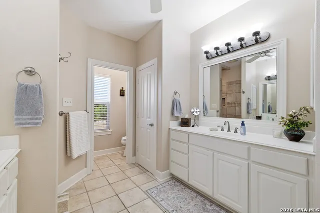 317 WHITE OAK TRL Boerne, TX 78006