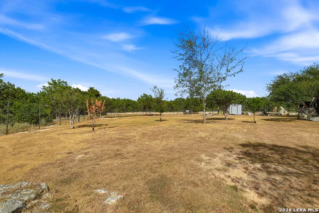 317 WHITE OAK TRL Boerne, TX 78006