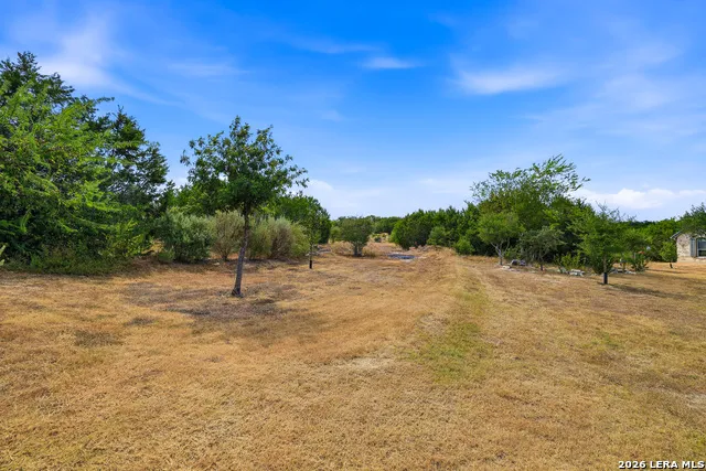 317 WHITE OAK TRL Boerne, TX 78006