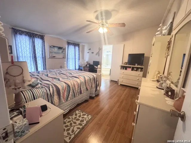 3303 SANDY ELM RD La Vernia, TX 78121