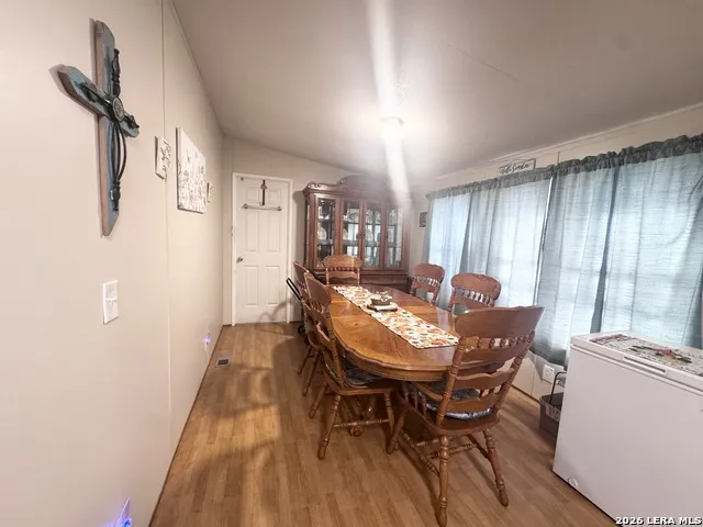 3303 SANDY ELM RD La Vernia, TX 78121