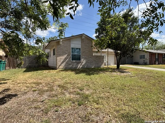 7514 VALLEY OAK ST Live Oak, TX 78233