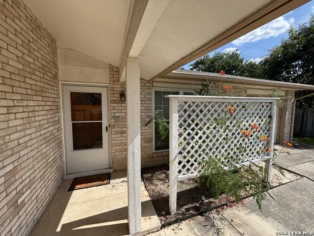 7514 VALLEY OAK ST Live Oak, TX 78233