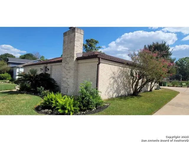 5603 ARNCLIFFE DR Houston, TX 77088