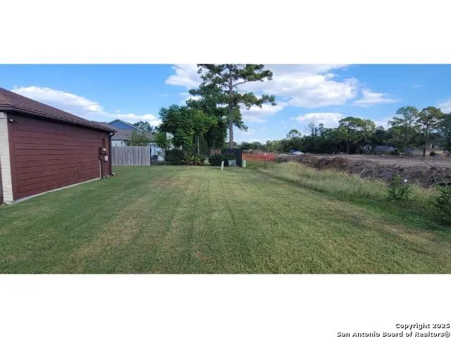 5603 ARNCLIFFE DR Houston, TX 77088
