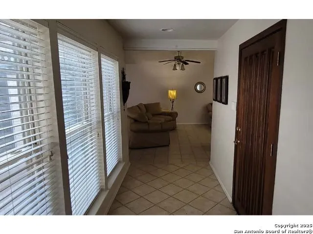 5603 ARNCLIFFE DR Houston, TX 77088