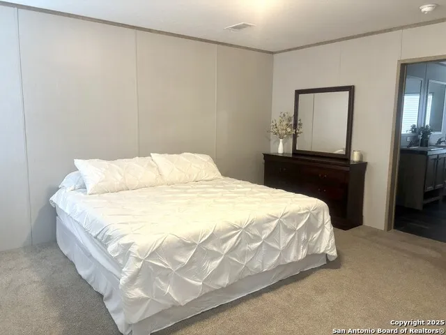 680 SE Front AVE Sabinal, TX 78881