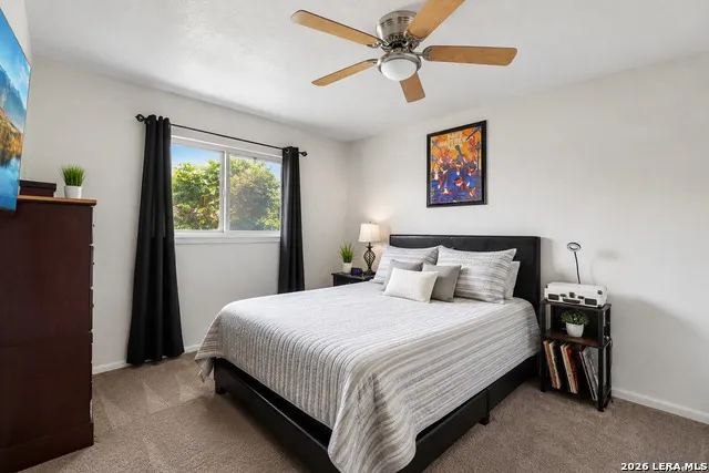 4802 Castle Brg San Antonio, TX 78218