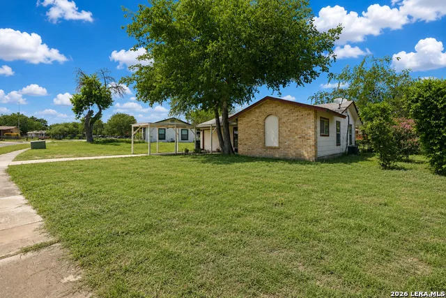 4802 Castle Brg San Antonio, TX 78218