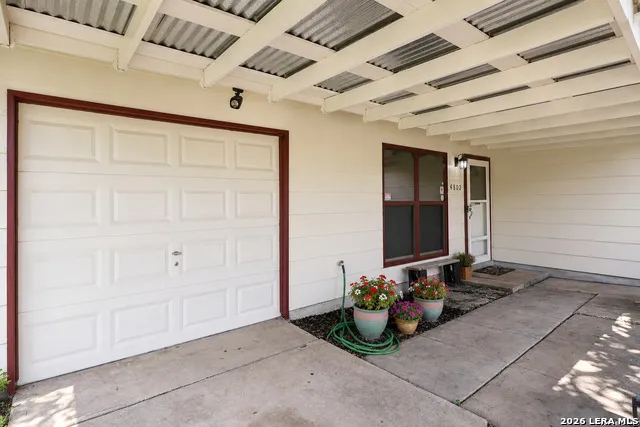 4802 Castle Brg San Antonio, TX 78218