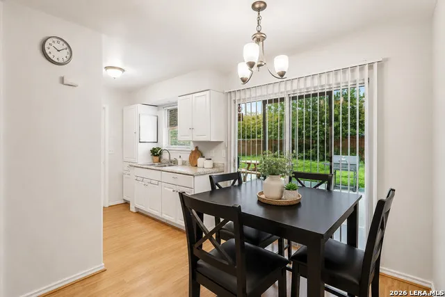 4802 Castle Brg San Antonio, TX 78218