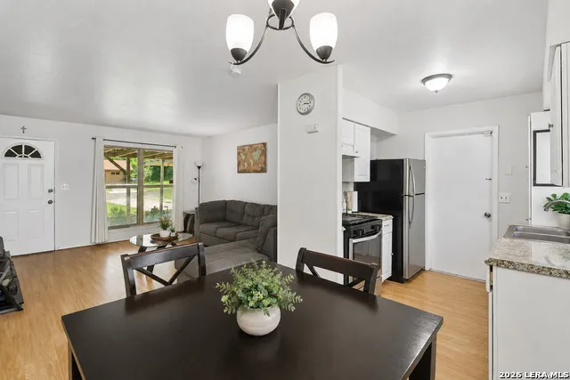 4802 Castle Brg San Antonio, TX 78218