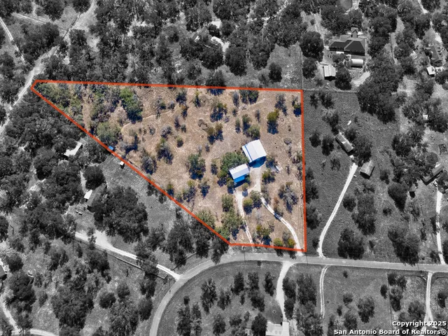 144 County Road 7725 Natalia, TX 78059