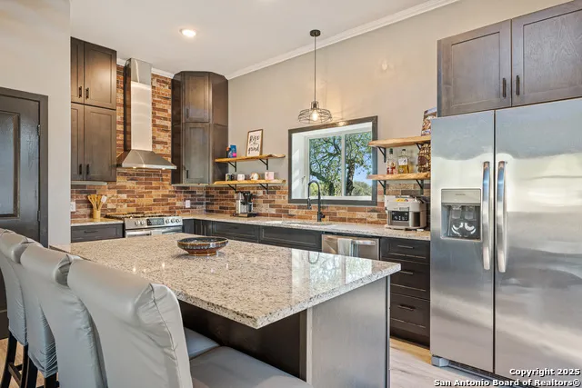 144 County Road 7725 Natalia, TX 78059